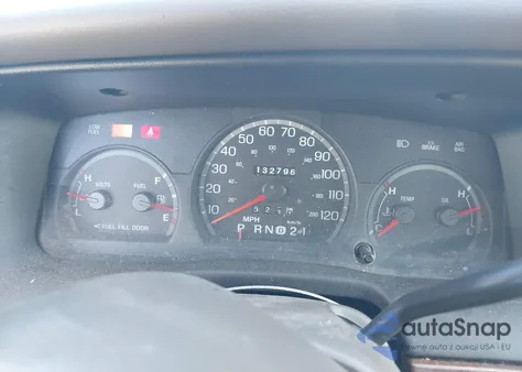 2001 Ford Crown Victoria Lx z USA, uszkodzony, nr VIN 2FAFP74W31X175980